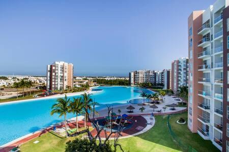 Departamento En Cancun Con 7 Albercas Tipo Playa Y Laguna المظهر الخارجي الصورة